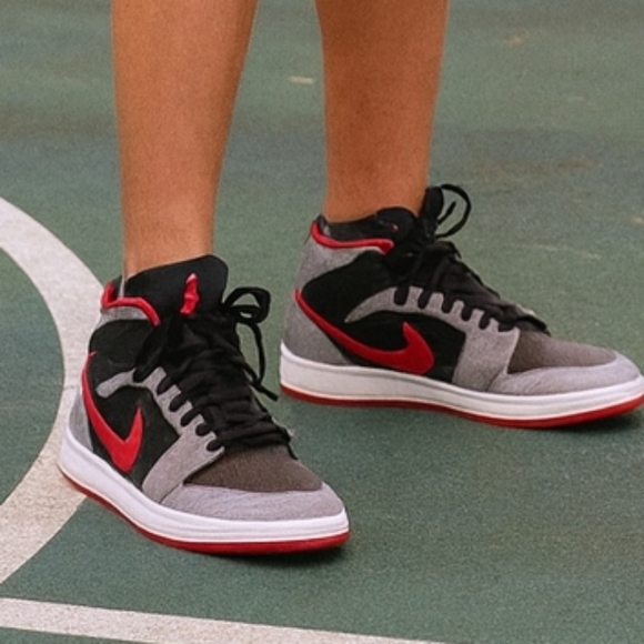 Jordan Other - Air Jordan 1 Low Fly Ease Sneakers Mens Size 9 Gray